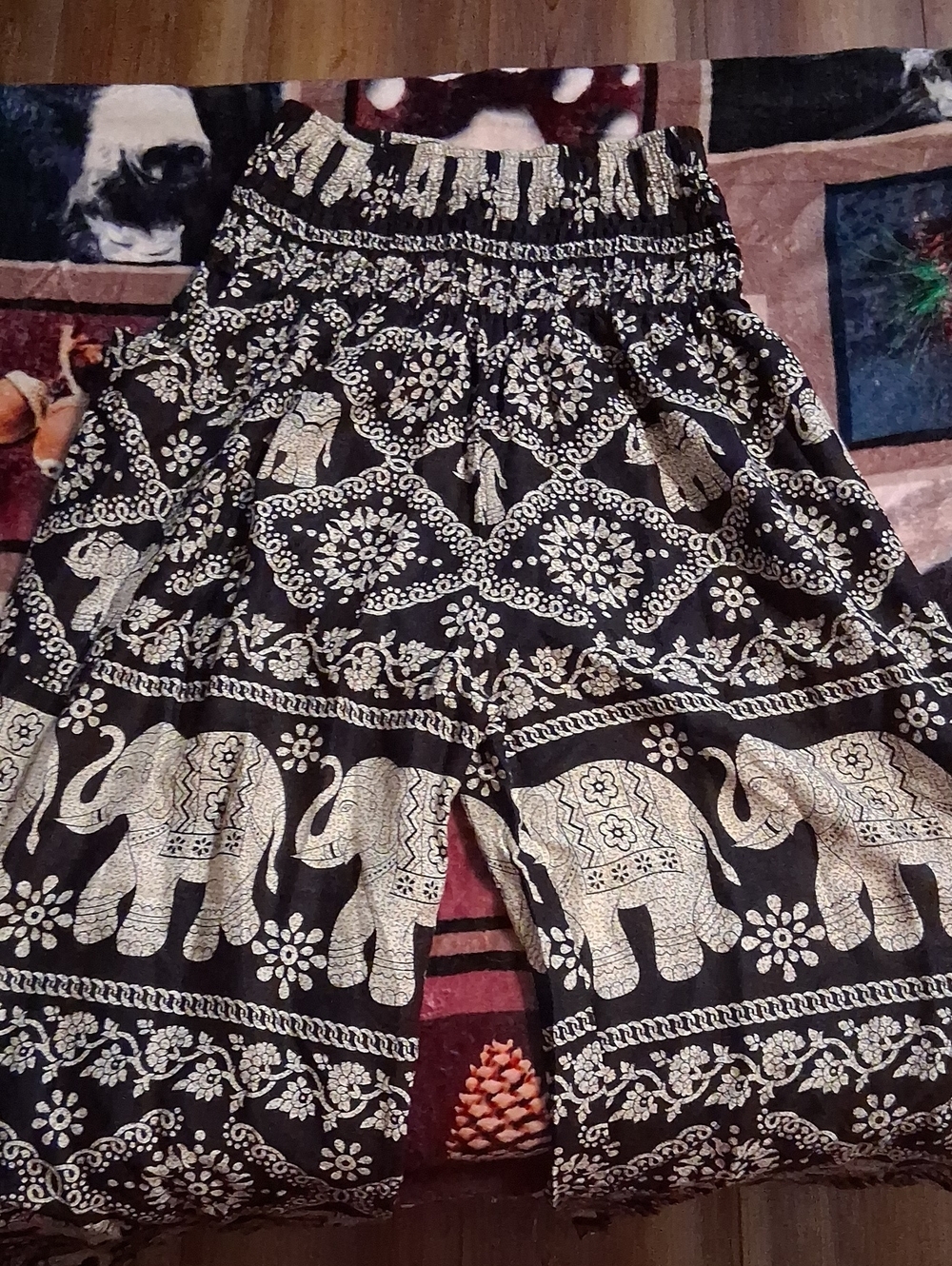 Black & Cream Elephant Print Wide-Leg Pants